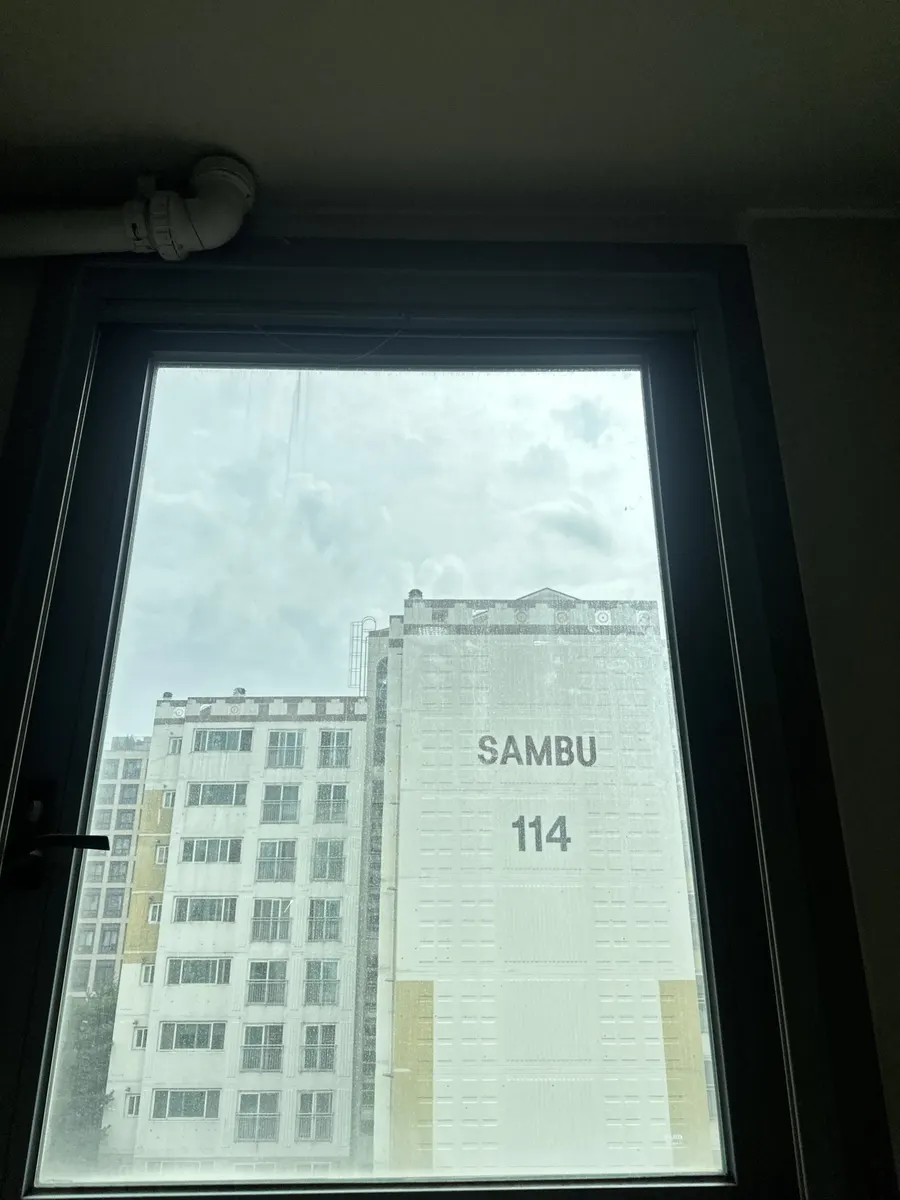 안움직이는 창호수리 이후 미들창 개폐 확인