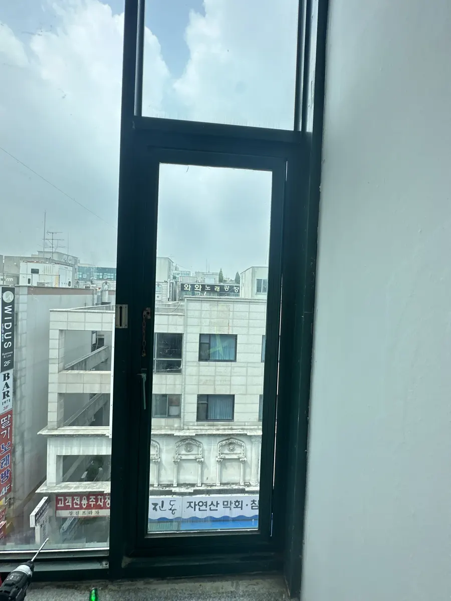 흔들리는 샷시 롤러 확인