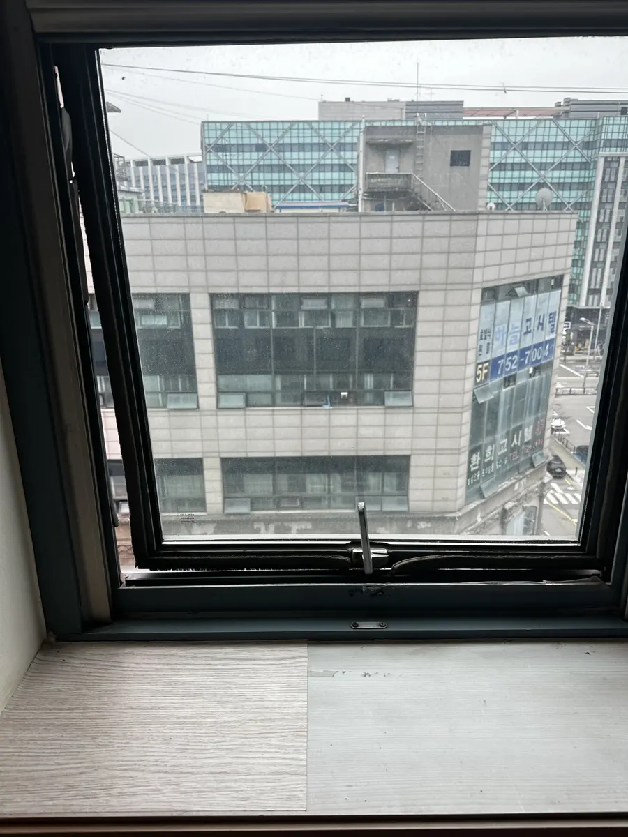 틀어진 프로젝트창문 프레임 확인